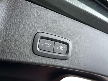 Volvo XC40 B4 Plus — photo 14