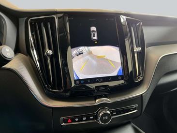 Volvo XC60 B5 — photo 16