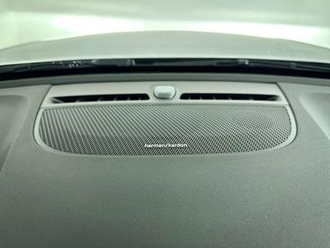 Volvo XC40 B4 Plus — photo 29
