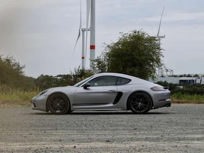 Porsche 718 Cayman T