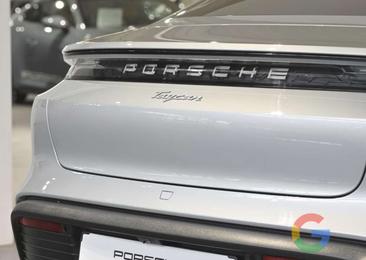 Porsche Taycan — photo 6