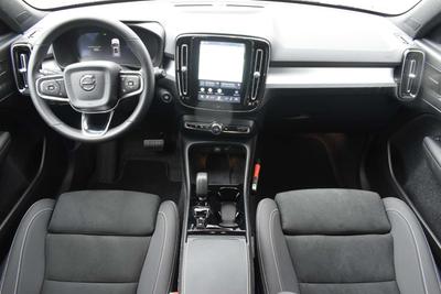 Volvo XC40 B4 Plus