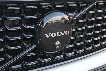 Volvo XC40 B4 Plus — photo 10