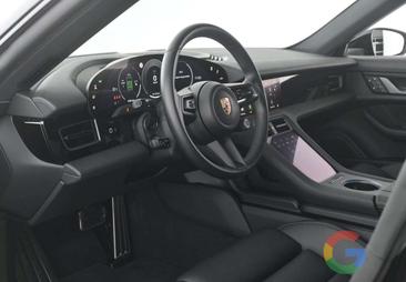 Porsche Taycan — photo 10