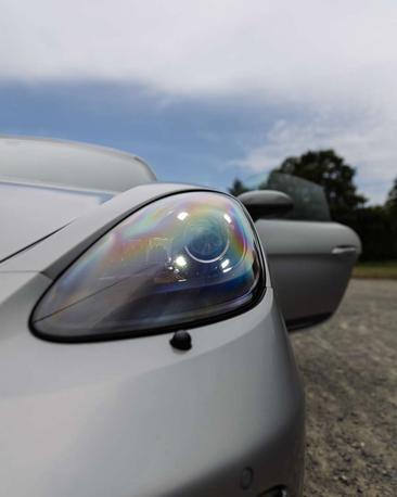 Porsche 718 Cayman T — photo 9