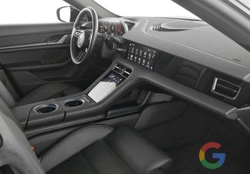 Porsche Taycan — photo 12