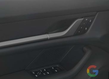 Porsche Taycan — photo 14