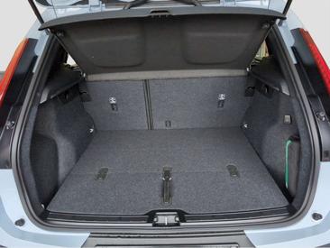 Volvo XC40 B3 Essential — photo 12