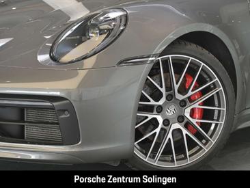 Porsche 992 I Carrera 4S — photo 6