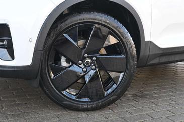 Volvo XC40 B4 Plus — photo 11
