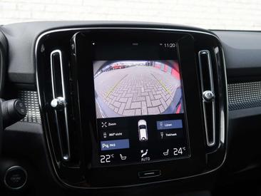 Volvo XC40 T4 Recharge R-Design — photo 22