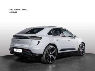 Porsche Macan Turbo — photo 3
