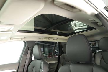 Volvo XC90 T8 Recharge Plus — photo 13