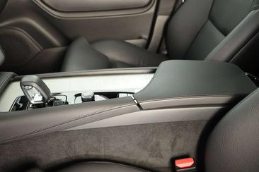 Volvo XC90 T8 Recharge Plus — photo 14