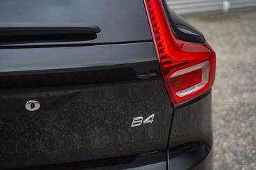 Volvo XC40 B4 Plus — photo 9