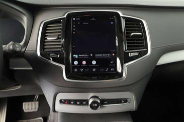 Volvo XC90 T8 Recharge Plus — photo 17