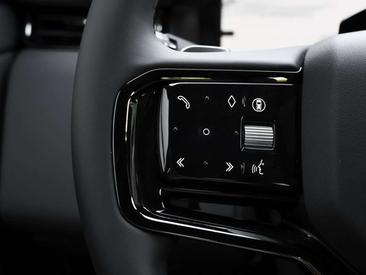 Land Rover Range Rover Evoque Hoxton Edition P270e — photo 30