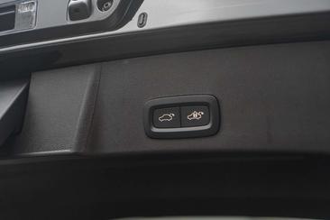 Volvo XC40 B4 Plus — photo 11