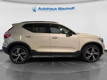 Volvo XC40 B4 Plus — photo 4