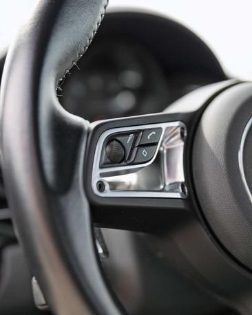 Porsche 718 Cayman T — photo 24