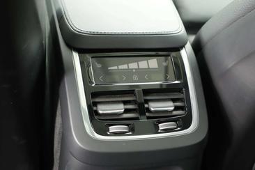 Volvo XC90 T8 Recharge Plus — photo 23
