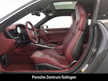 Porsche 992 I Carrera 4S — photo 18