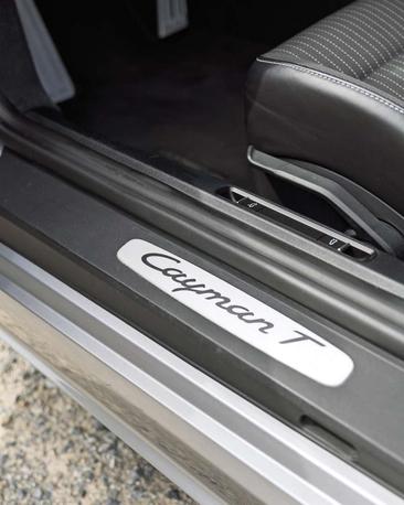 Porsche 718 Cayman T — photo 28