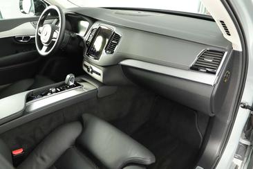 Volvo XC90 T8 Recharge Plus — photo 25