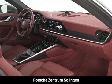 Porsche 992 I Carrera 4S — photo 20