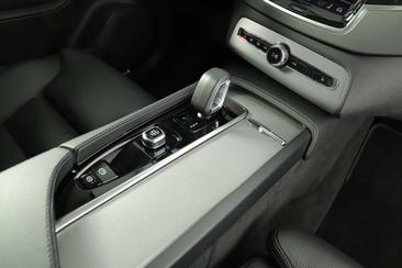 Volvo XC90 T8 Recharge Plus — photo 26