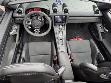 Porsche 718 Spyder — photo 11