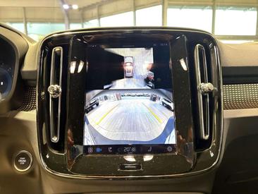 Volvo XC40 B4 Plus — photo 16