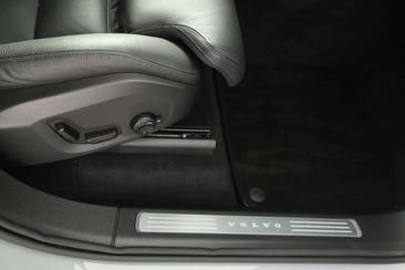 Volvo XC90 T8 Recharge Plus — photo 31