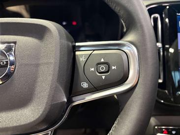 Volvo XC40 B4 Plus — photo 20
