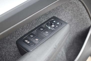 Volvo XC40 B4 Plus — photo 42