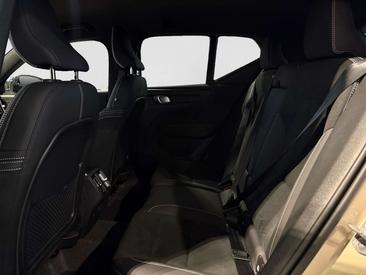 Volvo XC40 B4 Plus — photo 22