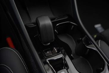 Volvo XC40 B4 Plus — photo 28