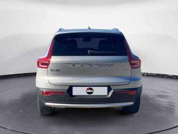Volvo XC40 B3 Core — photo 4