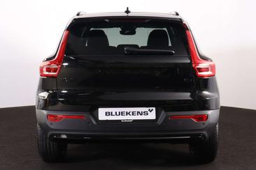 Volvo XC40 B4 Plus — photo 3