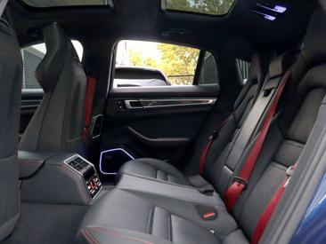 Porsche Panamera II GTS — photo 12