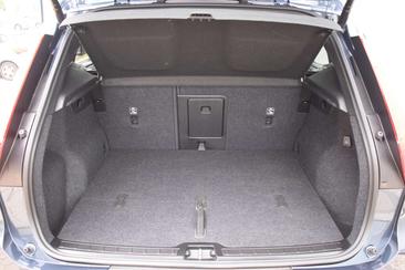 Volvo XC40 B4 Plus — photo 47
