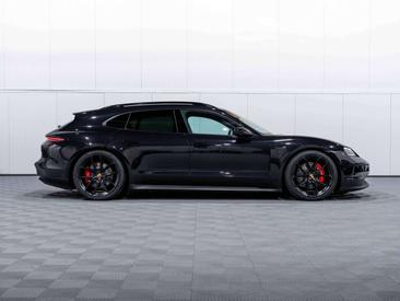 Porsche Taycan Performance Package — photo 3