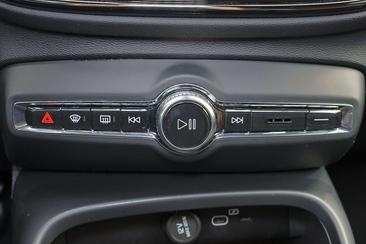 Volvo XC40 B4 Plus — photo 9