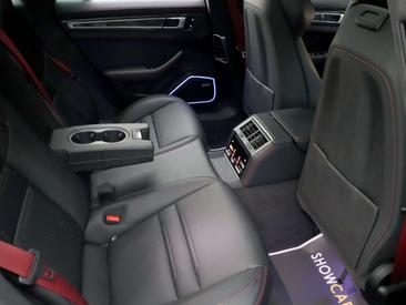 Porsche Panamera II GTS — photo 17