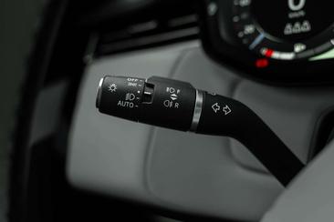Land Rover Range Rover Sport 3.0 P460e Dynamic HSE PHEV Bleu — photo 35