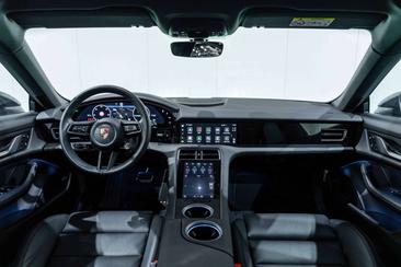 Porsche Taycan Performance Package — photo 6