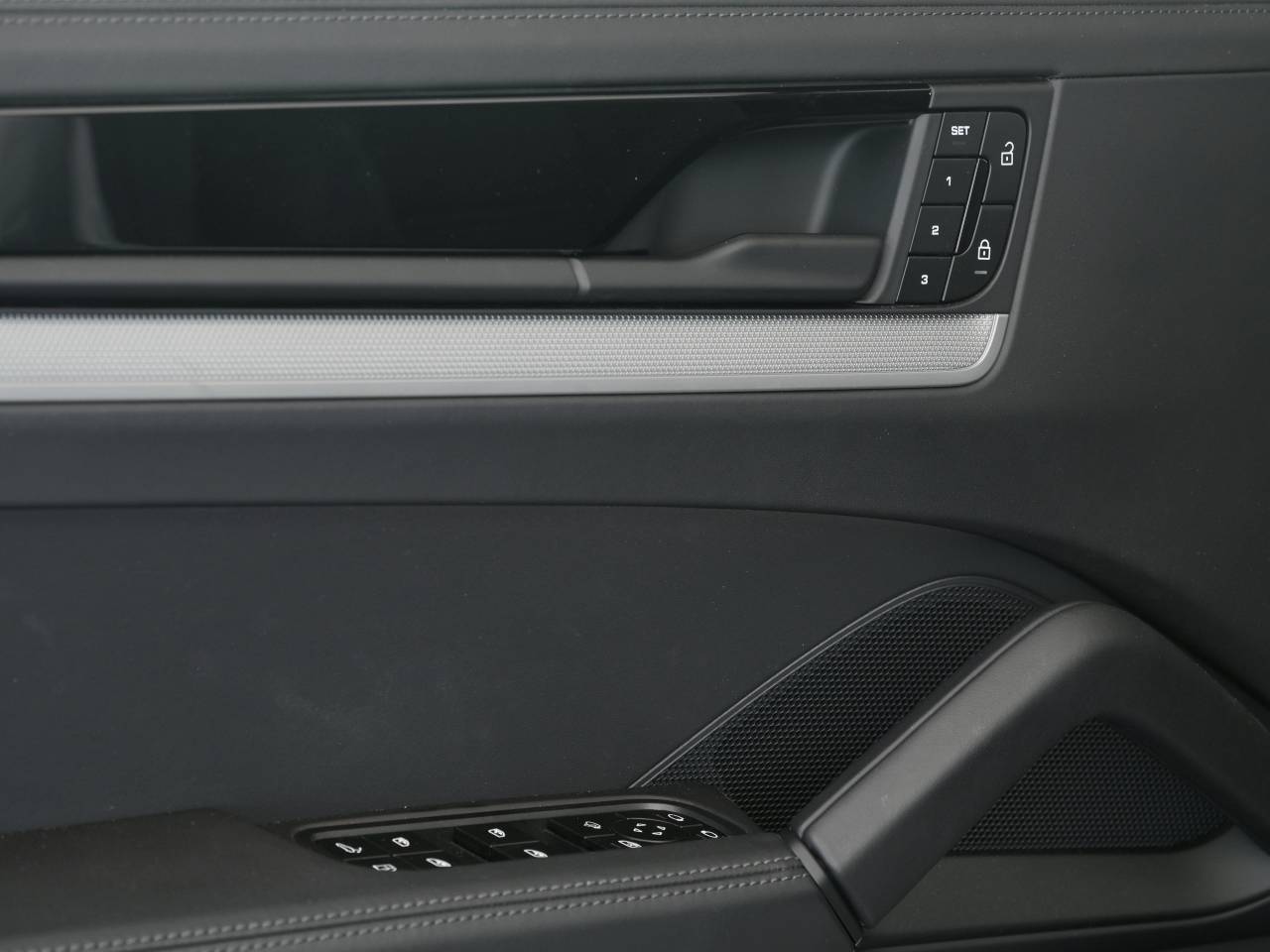 Porsche Cayenne III ph2 Turbo E-Hybrid - 2023 - Joinsteer - #23