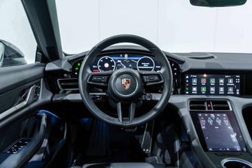 Porsche Taycan Performance Package — photo 10