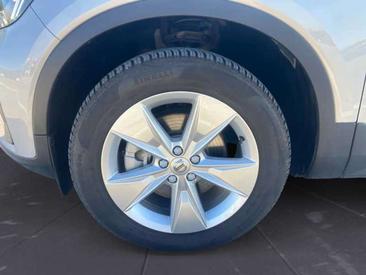 Volvo XC40 B3 Core — photo 14