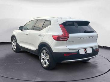 Volvo XC40 B3 Core — photo 3